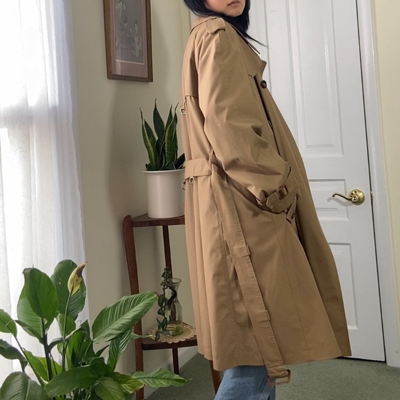 Vintage Mercedes Khaki/Tan Mid-Length Trench Coat - Picture 3 of 15